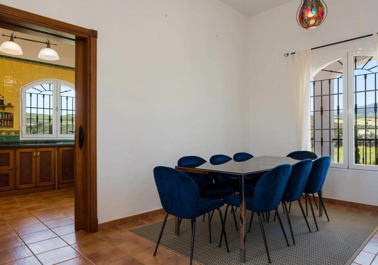 Spacious Villa With Exceptional Views In Malaga 卡萨拉博内拉 外观 照片