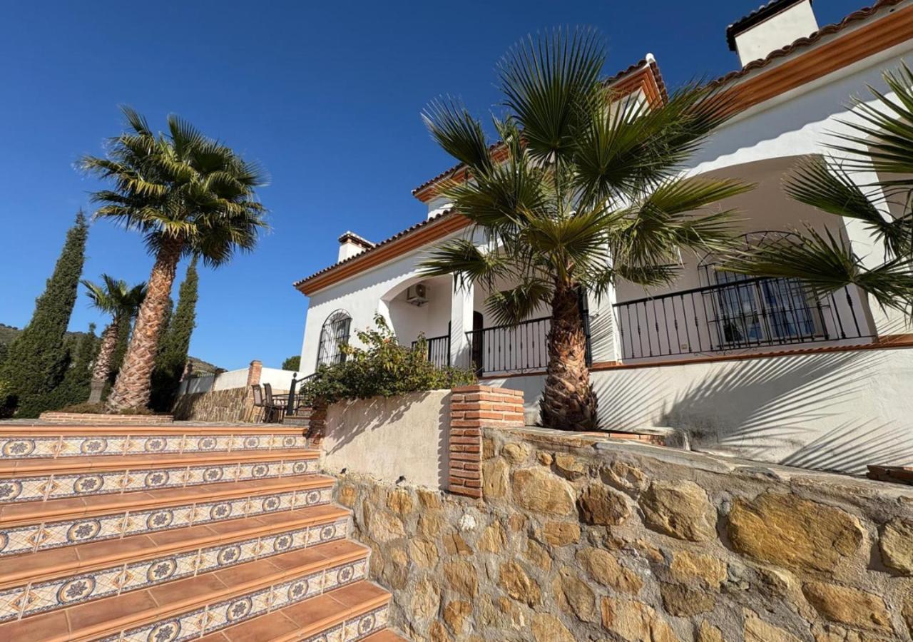 Spacious Villa With Exceptional Views In Malaga 卡萨拉博内拉 外观 照片