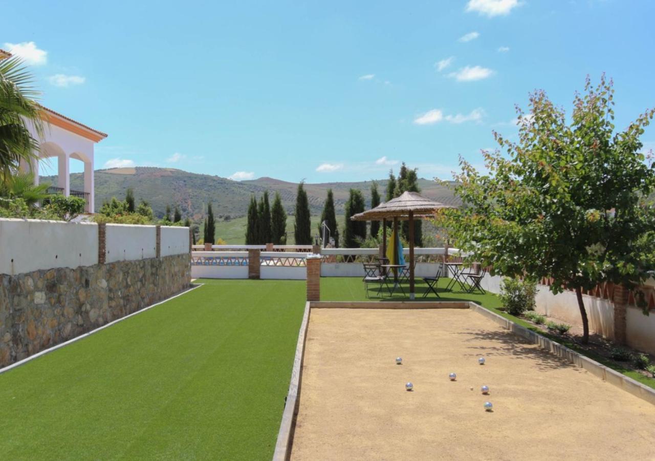 Spacious Villa With Exceptional Views In Malaga 卡萨拉博内拉 外观 照片