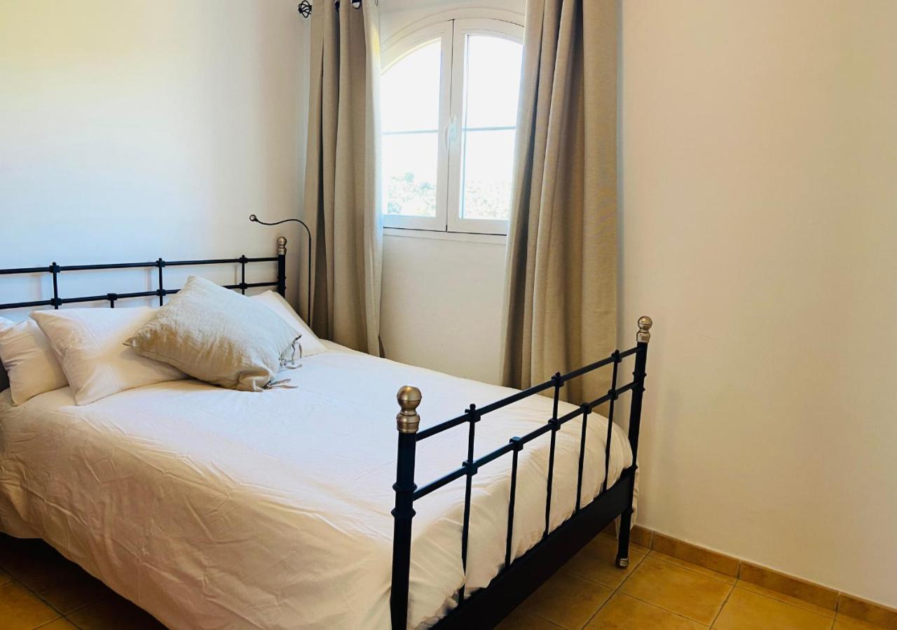 Spacious Villa With Exceptional Views In Malaga 卡萨拉博内拉 外观 照片