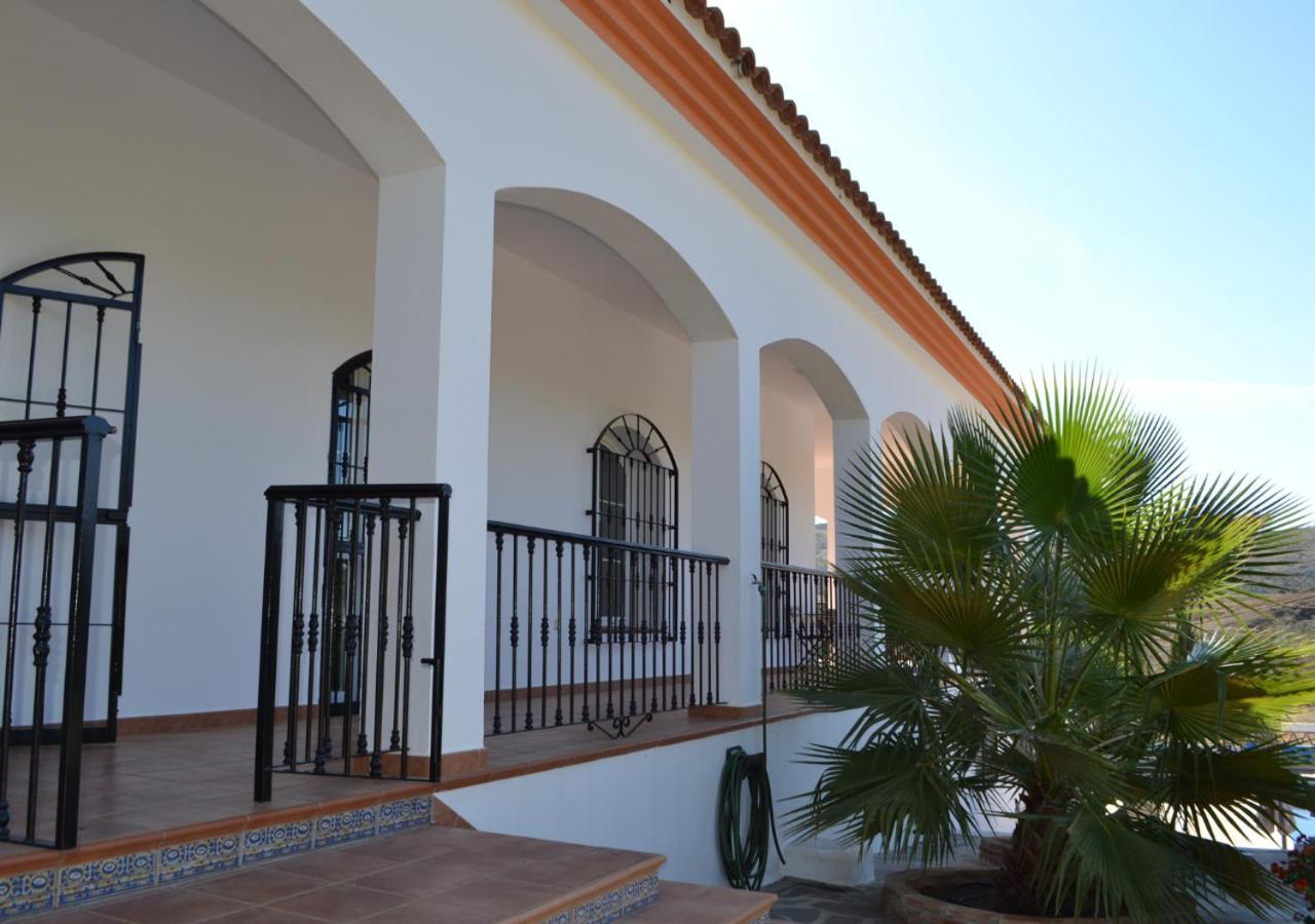 Spacious Villa With Exceptional Views In Malaga 卡萨拉博内拉 外观 照片