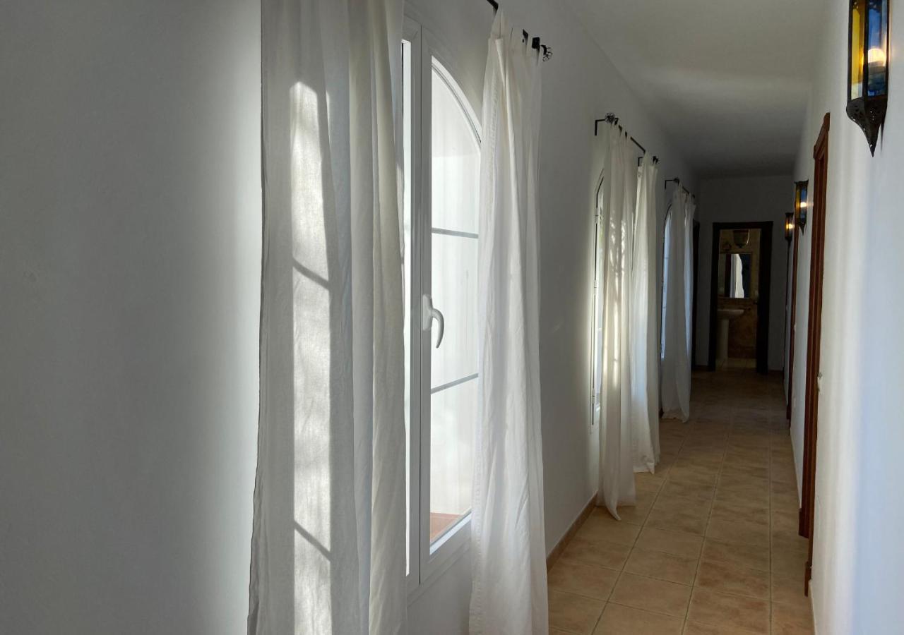 Spacious Villa With Exceptional Views In Malaga 卡萨拉博内拉 外观 照片